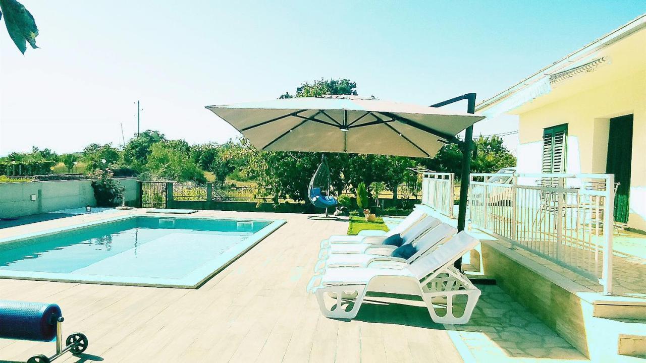 Holiday Home Endi Unesic Εξωτερικό φωτογραφία